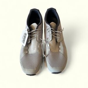 On Cloud Gray Men's 10.5 New